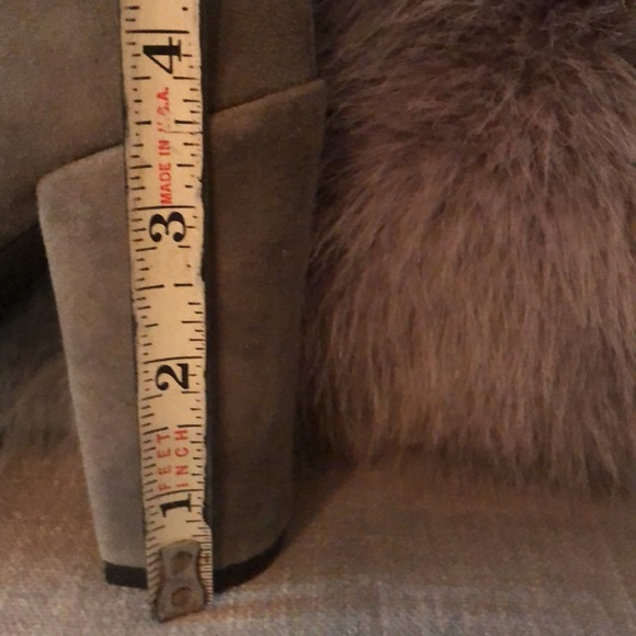 Size 5M Nine West grey suede knee high boots. - Picture 7 of 8